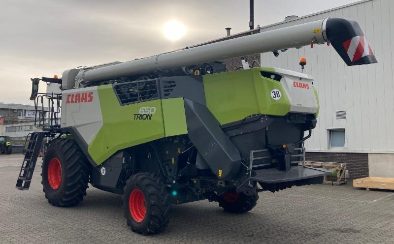 Mähdrescher typu CLAAS TRION 650, Gebrauchtmaschine v Hockenheim (Obrázek 2)