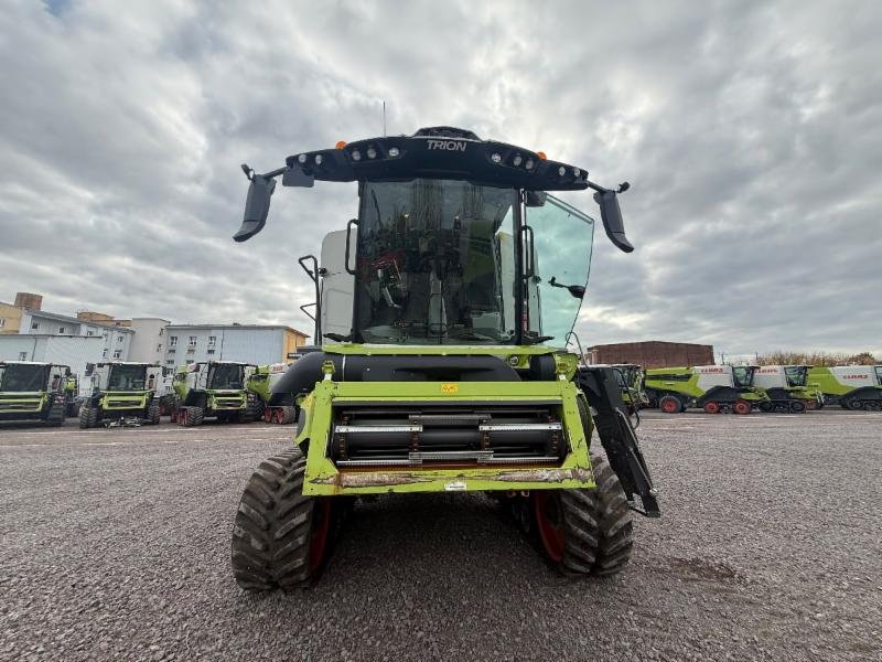 Mähdrescher del tipo CLAAS TRION 660 TERRA TRAC, Gebrauchtmaschine In Landsberg (Immagine 3)