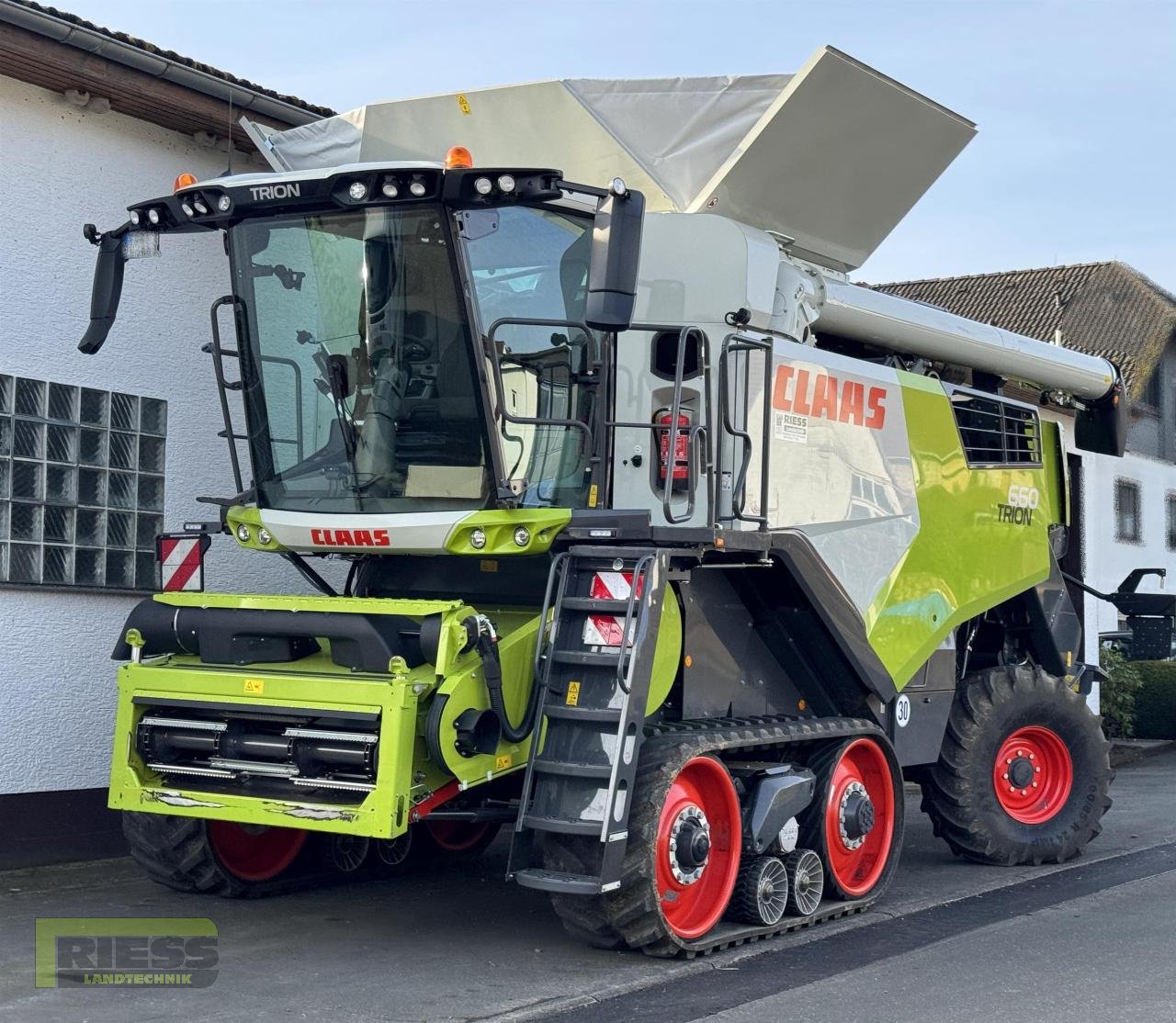 Mähdrescher tipa CLAAS TRION 660 TerraTrac  VARIO 680, Gebrauchtmaschine u Homberg (Ohm) - Maulbach (Slika 1)