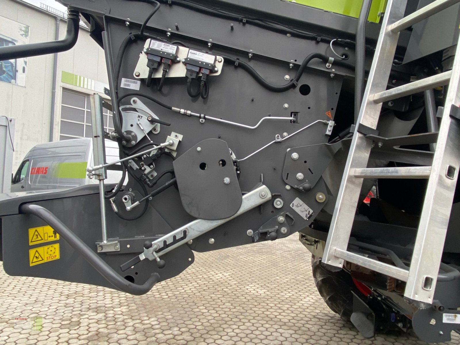 Mähdrescher от тип CLAAS Trion 660 TT, Gebrauchtmaschine в Vohburg (Снимка 12)