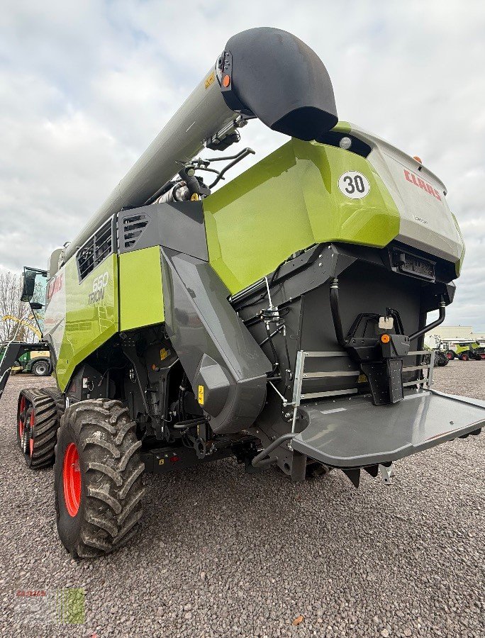 Mähdrescher des Typs CLAAS Trion 660 TT, Gebrauchtmaschine in Vohburg (Bild 7)