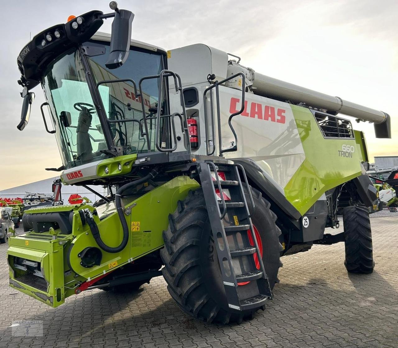 Mähdrescher van het type CLAAS Trion 660, Gebrauchtmaschine in Pragsdorf (Foto 4)