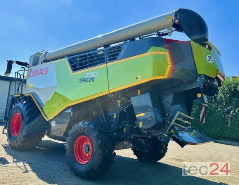 Mähdrescher del tipo CLAAS Trion 730 mit Varioschneidwerk, Vorführmaschine In Östringen (Immagine 1)