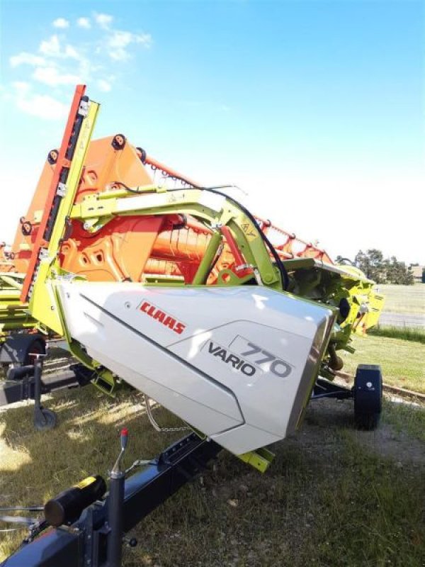 Mähdrescher des Typs CLAAS TRION 730 + V770, Vorführmaschine in Grimma (Bild 17)