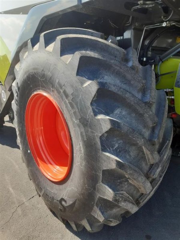 Mähdrescher des Typs CLAAS TRION 730 + V770, Vorführmaschine in Grimma (Bild 14)