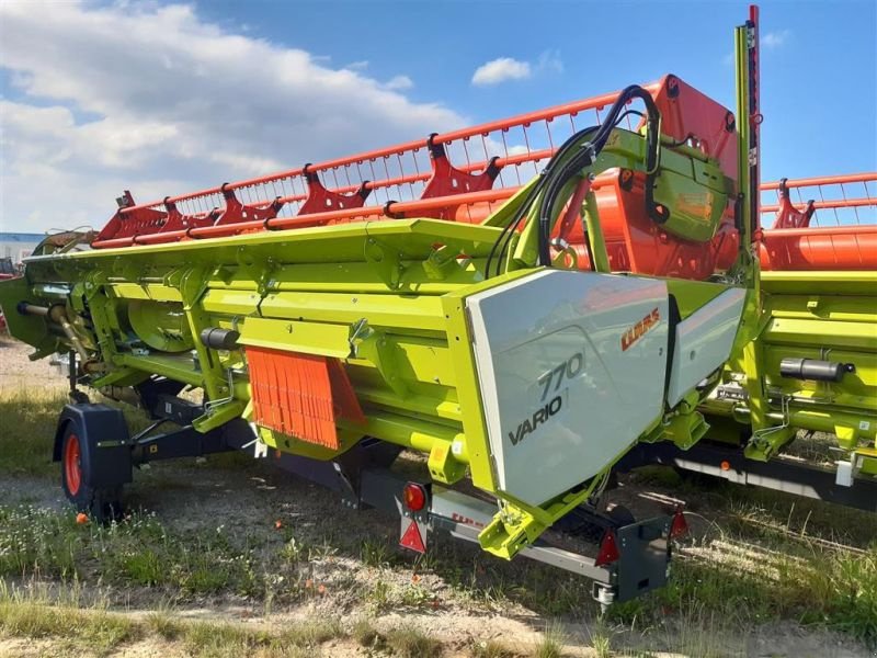 Mähdrescher des Typs CLAAS TRION 730 + V770, Vorführmaschine in Grimma (Bild 20)