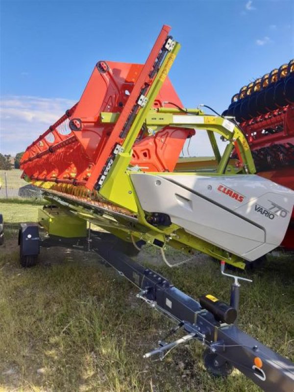 Mähdrescher des Typs CLAAS TRION 730 + V770, Vorführmaschine in Grimma (Bild 18)