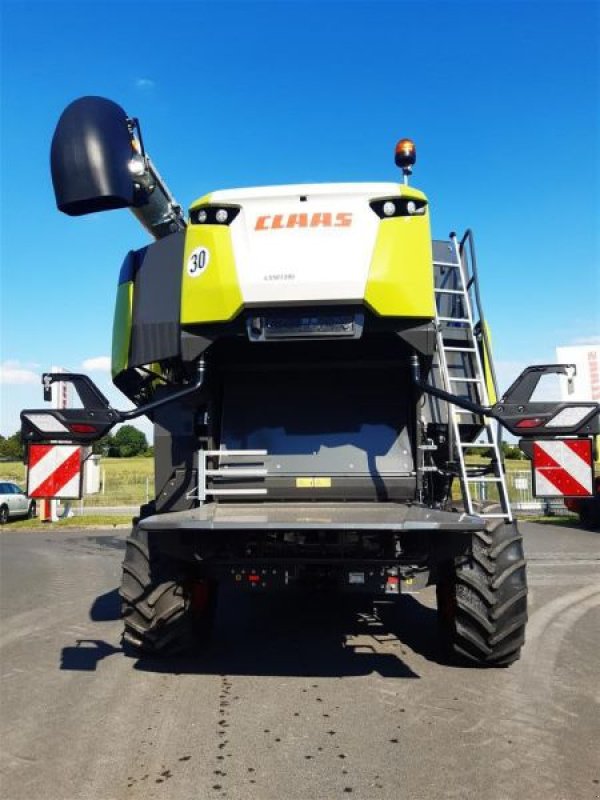 Mähdrescher des Typs CLAAS TRION 730 + V770, Vorführmaschine in Grimma (Bild 8)