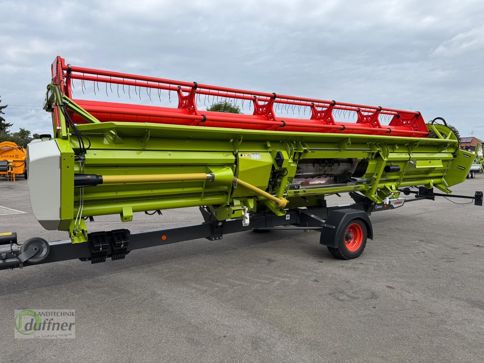 Mähdrescher tip CLAAS Trion 730, Gebrauchtmaschine in Hohentengen (Poză 11)