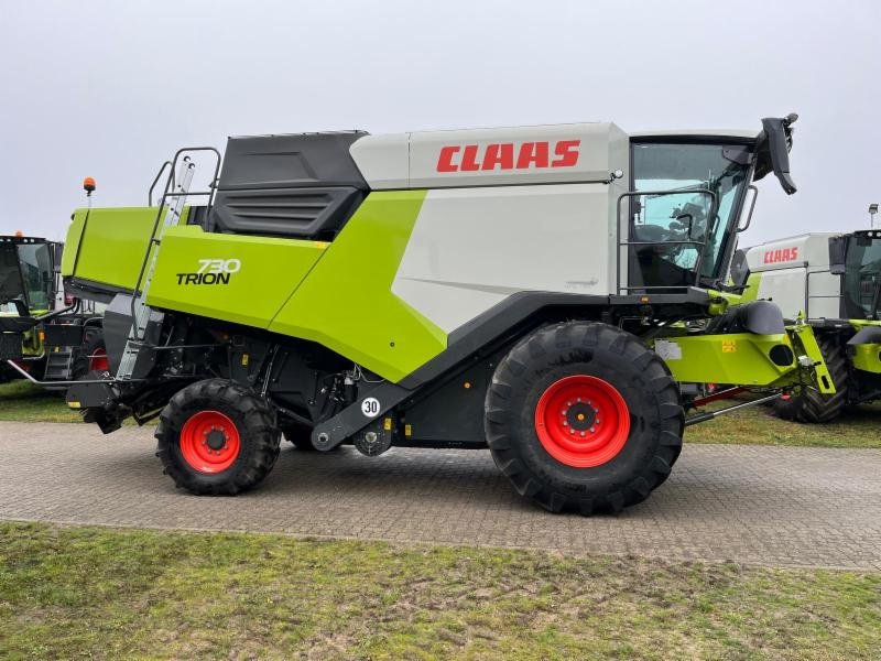 Mähdrescher от тип CLAAS TRION 730, Gebrauchtmaschine в Hockenheim (Снимка 7)