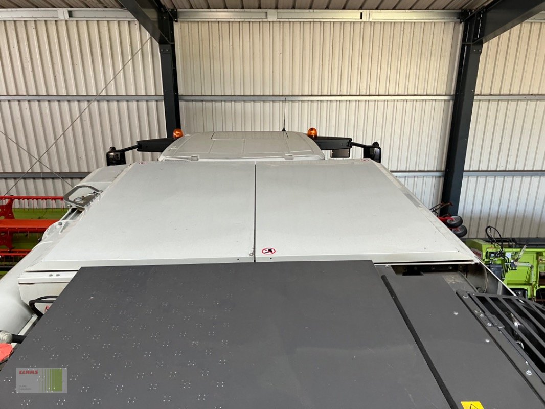 Mähdrescher del tipo CLAAS TRION 730, Gebrauchtmaschine In Bordesholm (Immagine 23)