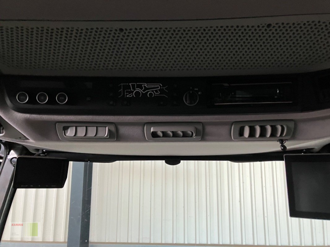 Mähdrescher del tipo CLAAS TRION 730, Gebrauchtmaschine In Bordesholm (Immagine 20)