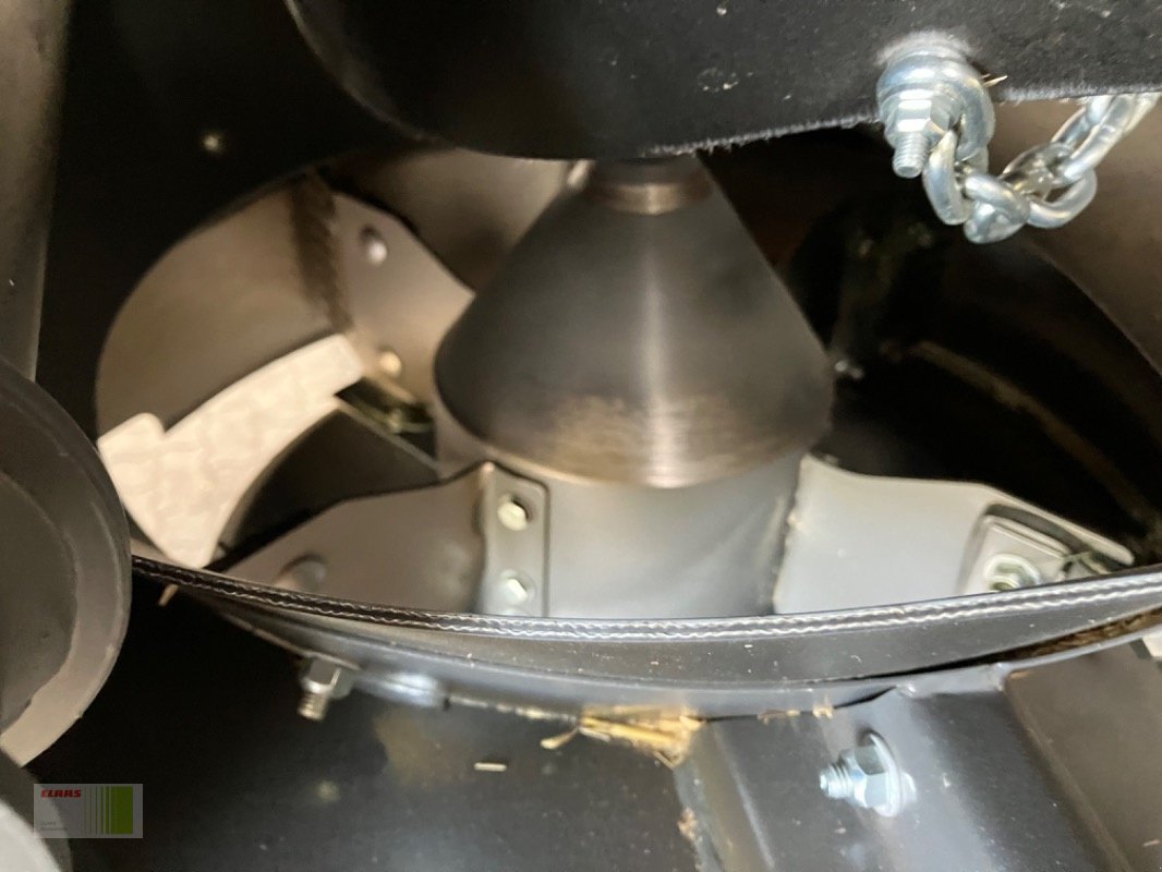 Mähdrescher del tipo CLAAS TRION 730, Gebrauchtmaschine In Bordesholm (Immagine 15)