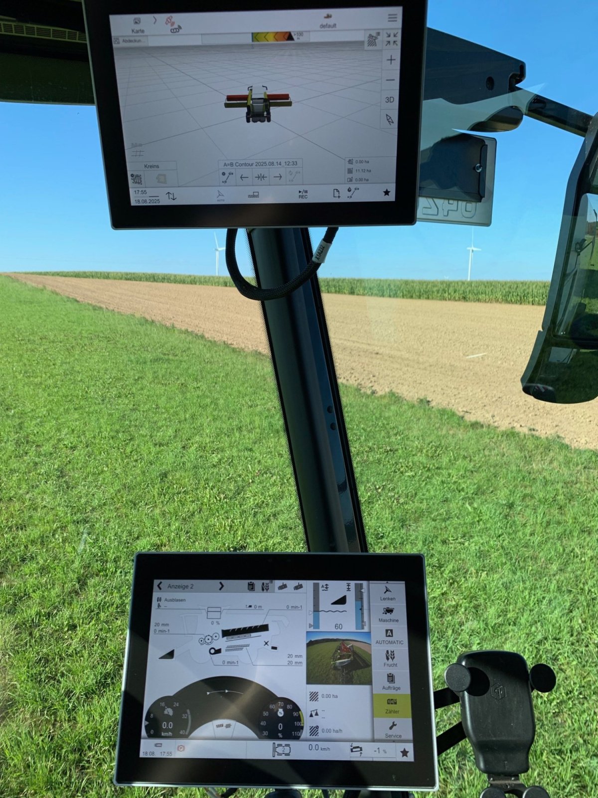 Mähdrescher tip CLAAS Trion 730, Gebrauchtmaschine in Knaphoscheid (Poză 16)