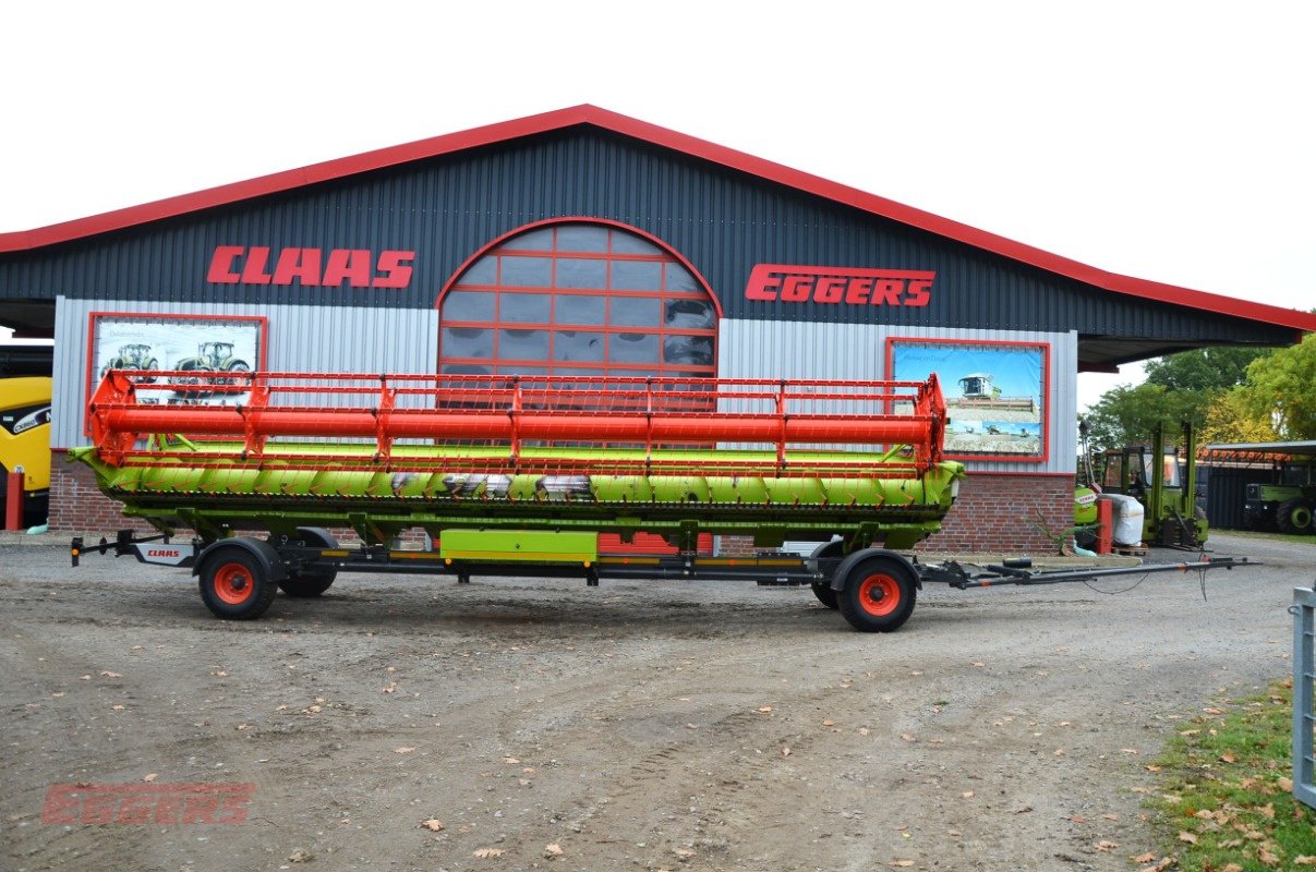 Mähdrescher of the type CLAAS TRION 740 TERRA TRAC, Neumaschine in Suhlendorf (Picture 10)