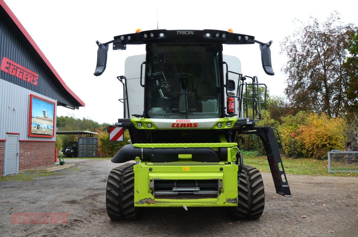 Mähdrescher of the type CLAAS TRION 740 TERRA TRAC, Neumaschine in Suhlendorf (Picture 3)