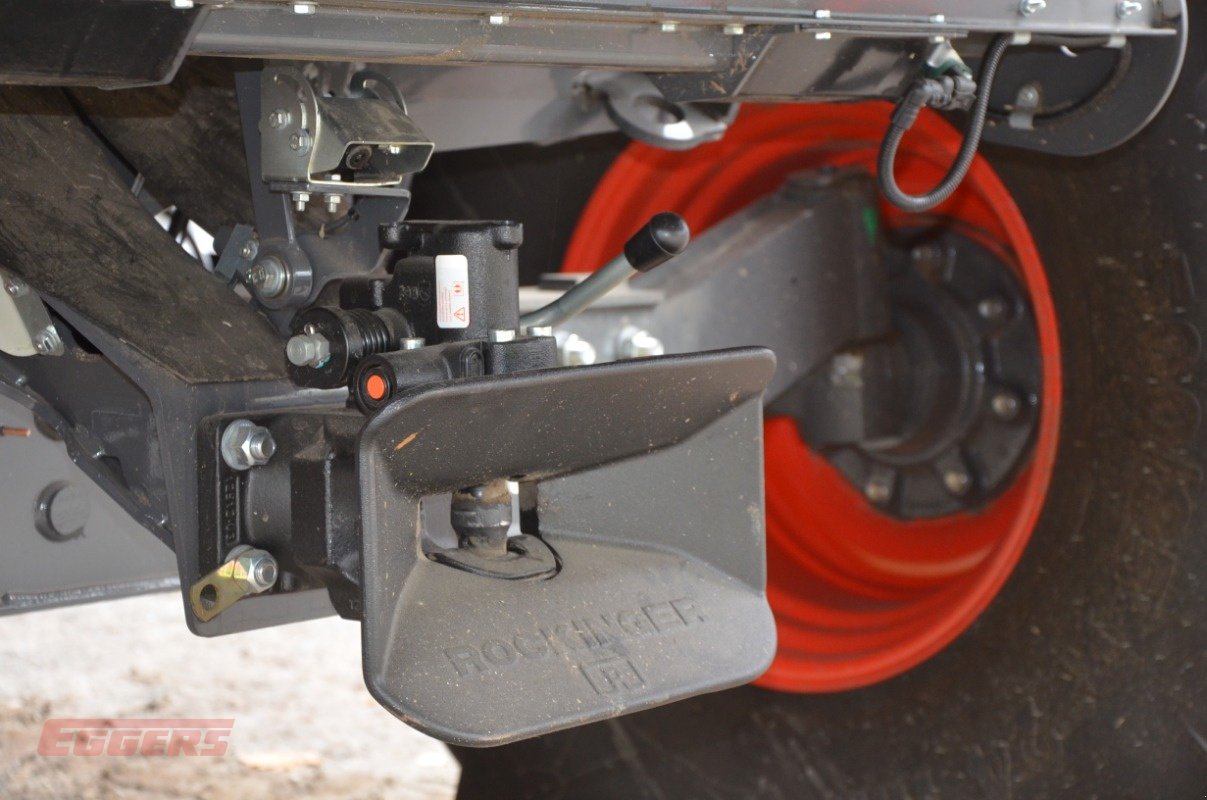 Mähdrescher of the type CLAAS TRION 740 TERRA TRAC, Neumaschine in Suhlendorf (Picture 24)