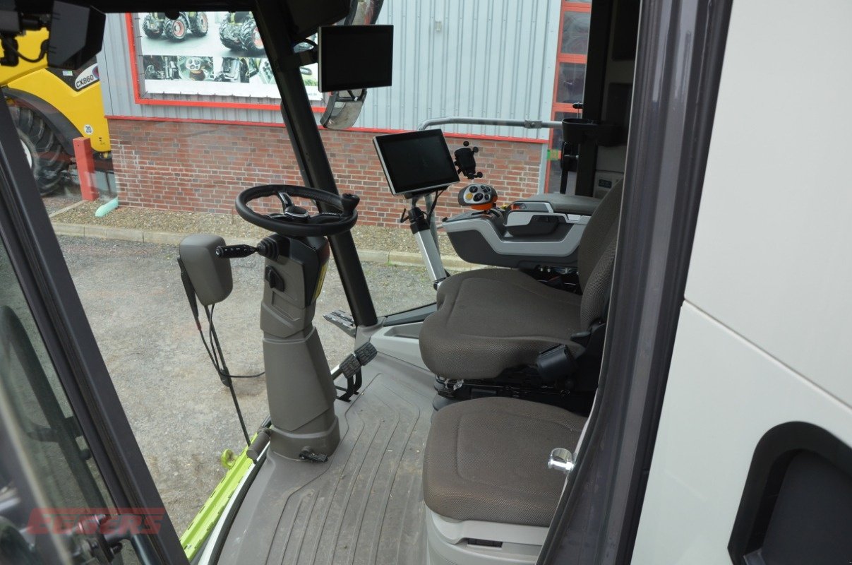 Mähdrescher of the type CLAAS TRION 740 TERRA TRAC, Neumaschine in Suhlendorf (Picture 31)