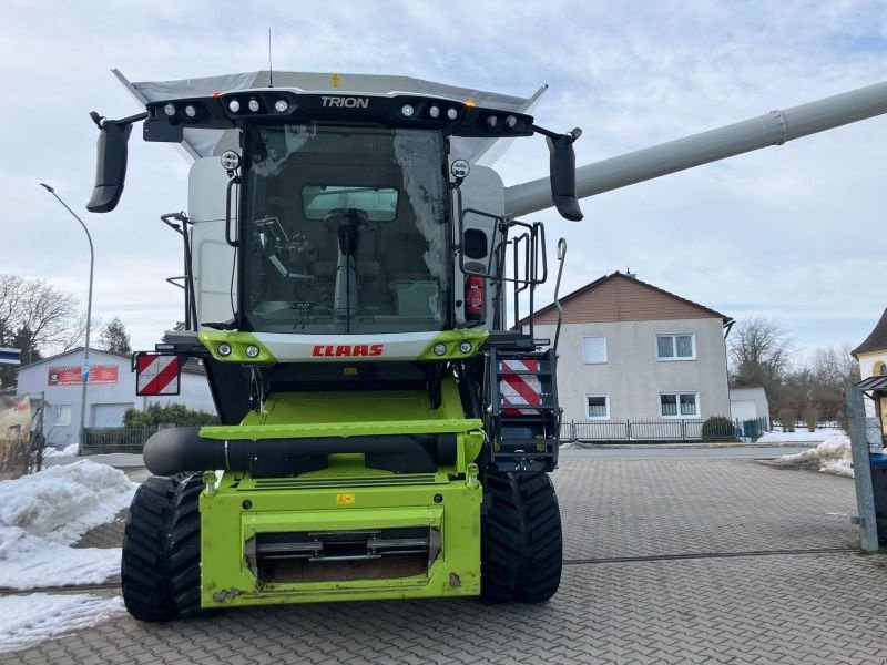 Mähdrescher του τύπου CLAAS TRION 740 TT MIT V 770, Vorführmaschine σε Moos-Langenisarhofen (Φωτογραφία 3)