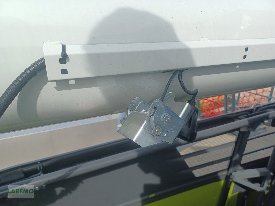 Mähdrescher des Typs CLAAS Trion 750 Montana + V 770, Gebrauchtmaschine in Langenwetzendorf (Bild 19)