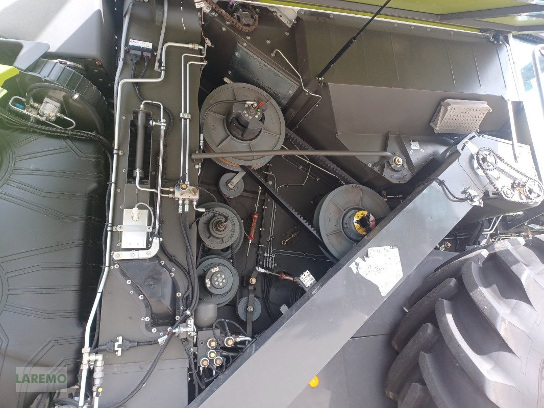 Mähdrescher του τύπου CLAAS Trion 750 Montana + V 770, Gebrauchtmaschine σε Langenwetzendorf (Φωτογραφία 11)