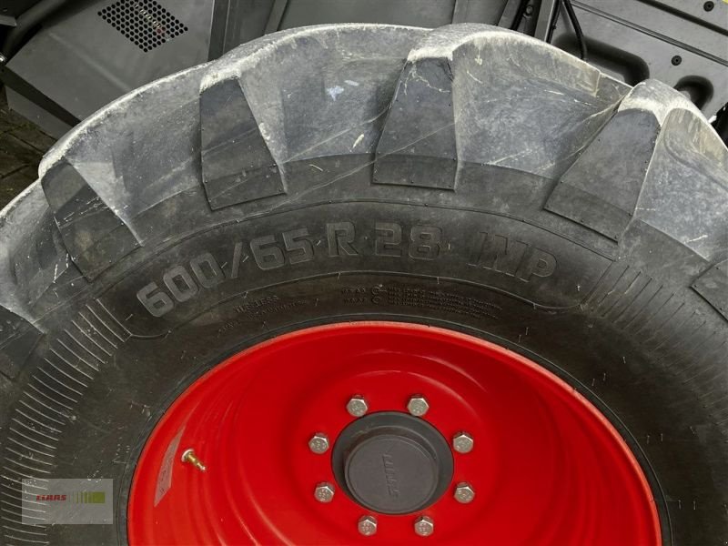 Mähdrescher des Typs CLAAS TRION 750 TERRA TRAC TT, Gebrauchtmaschine in Töging am Inn (Bild 16)