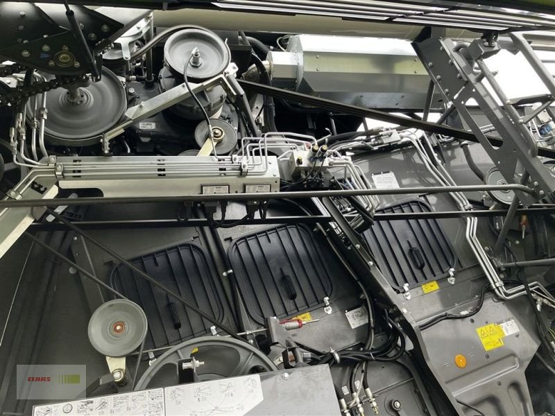 Mähdrescher des Typs CLAAS TRION 750 TERRA TRAC TT, Gebrauchtmaschine in Töging am Inn (Bild 13)