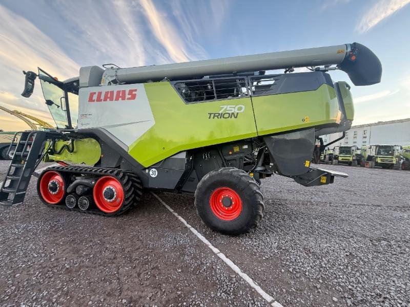 Mähdrescher des Typs CLAAS TRION 750 TERRA TRAC, Gebrauchtmaschine in Landsberg (Bild 8)