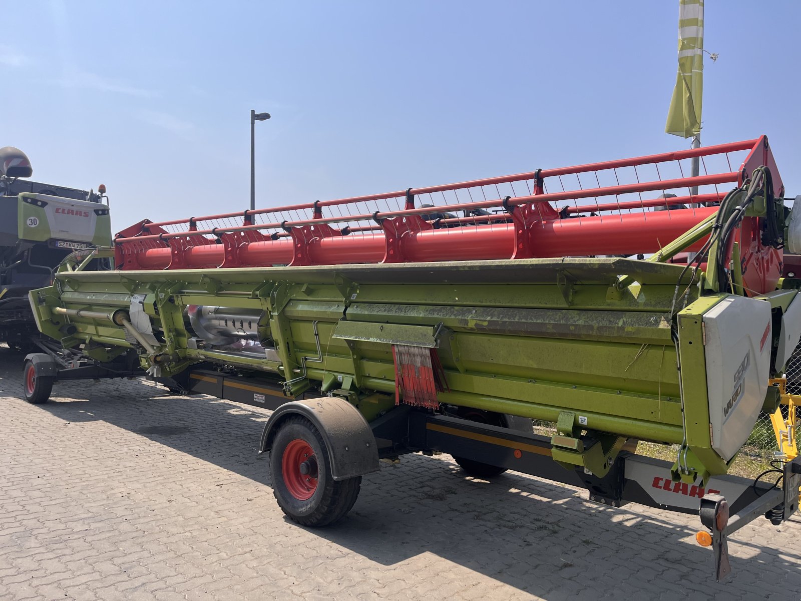 Mähdrescher typu CLAAS TRION 750 TT, Gebrauchtmaschine v Grasdorf (Obrázek 17)