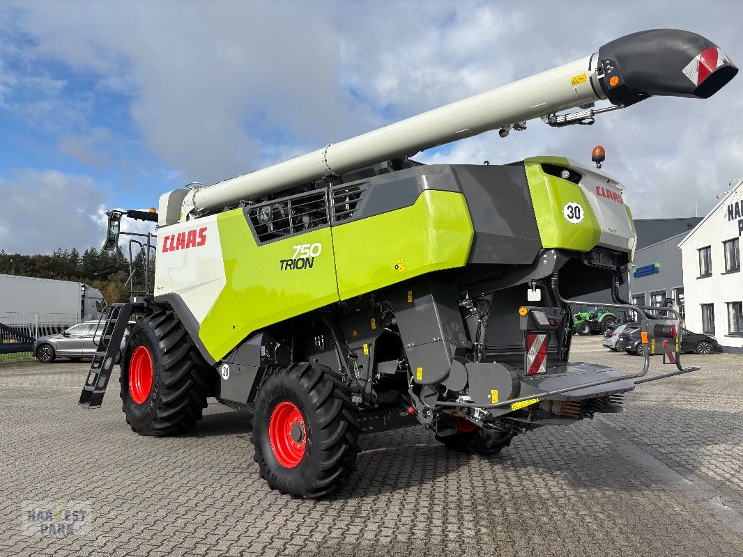 Mähdrescher of the type CLAAS TRION 750, Gebrauchtmaschine in Emsbüren (Picture 8)
