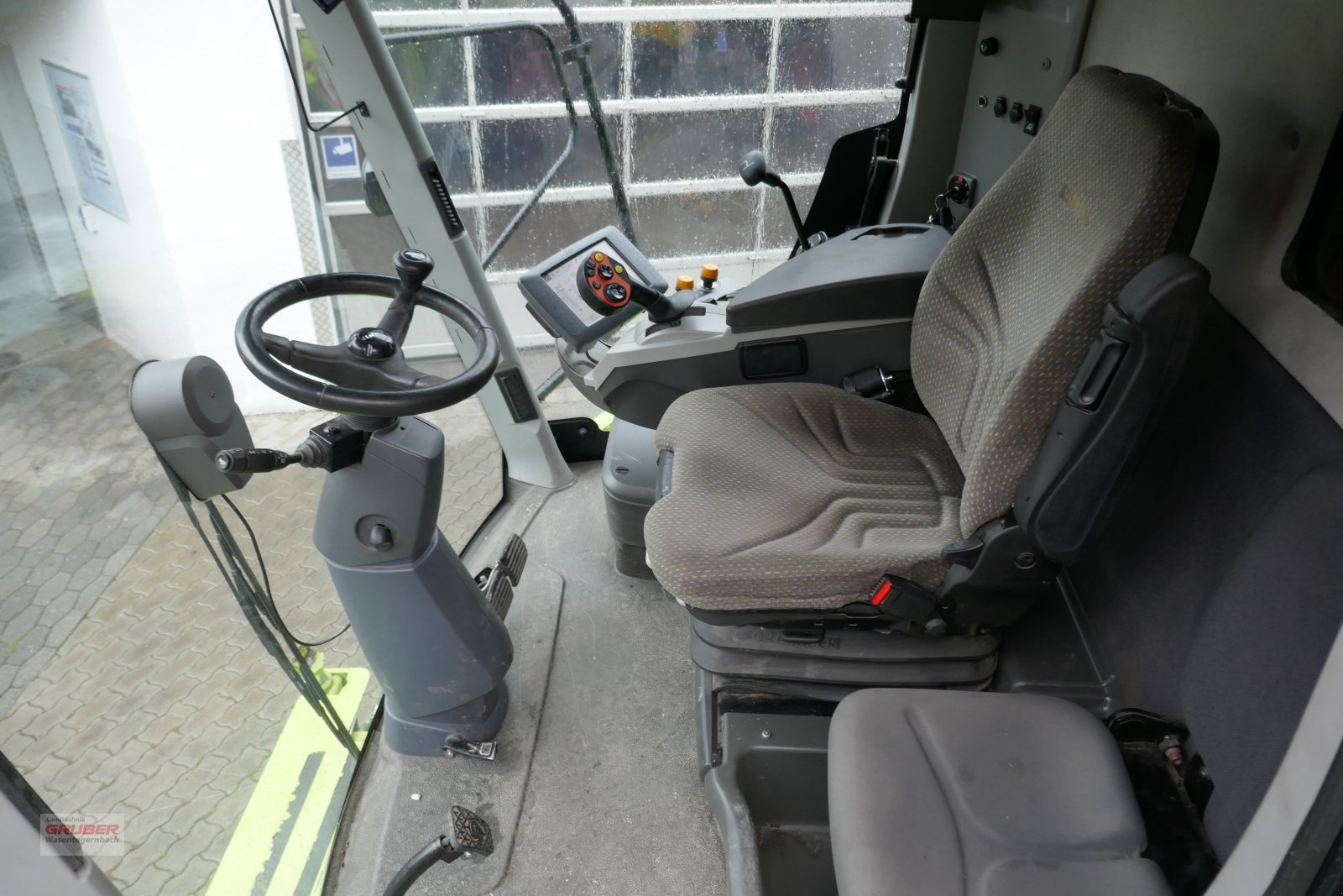 Mähdrescher typu CLAAS Tucano 320 4-Trac - inkl. SW V540, Gebrauchtmaschine v Dorfen (Obrázek 16)