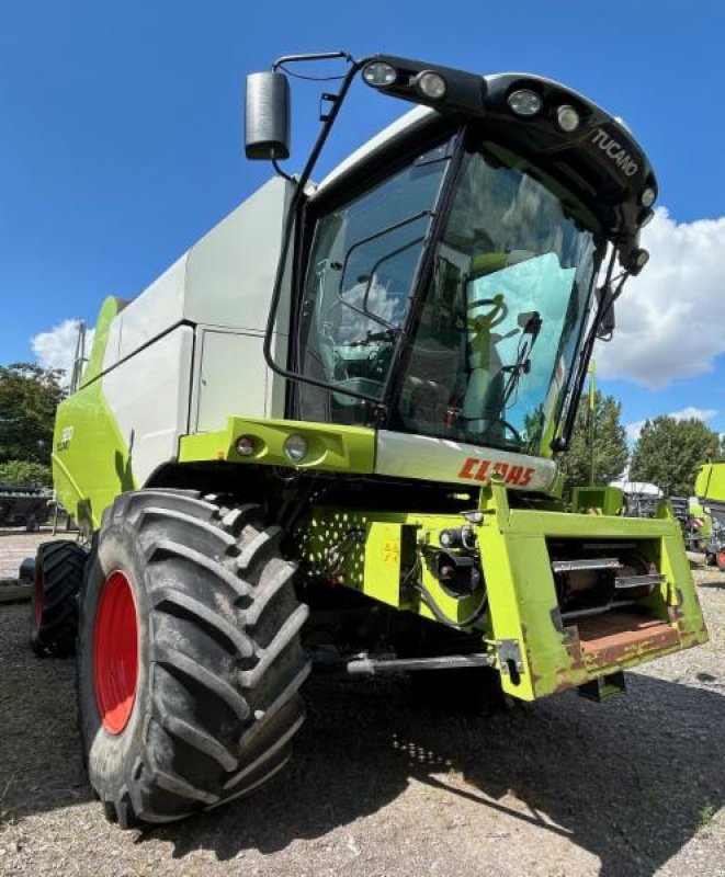 Mähdrescher des Typs CLAAS TUCANO 320, Gebrauchtmaschine in Landsberg (Bild 1)