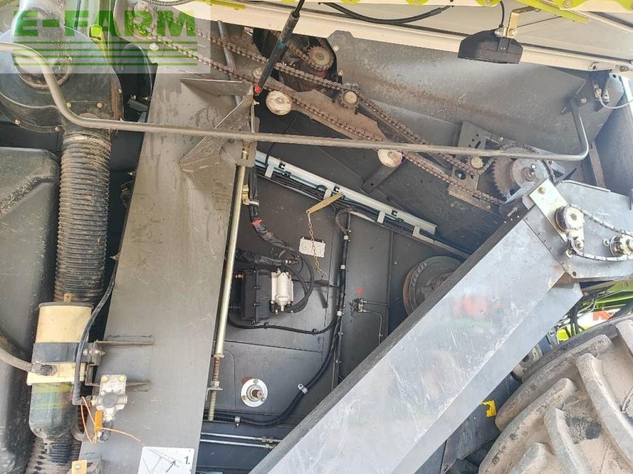 Mähdrescher Türe ait CLAAS tucano 320, Gebrauchtmaschine içinde BABTŲ K. (resim 11)