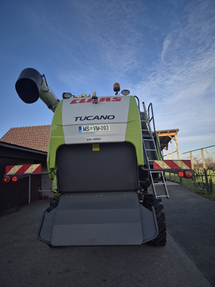 Mähdrescher of the type CLAAS Tucano 320, Gebrauchtmaschine in Naklo (Picture 7)