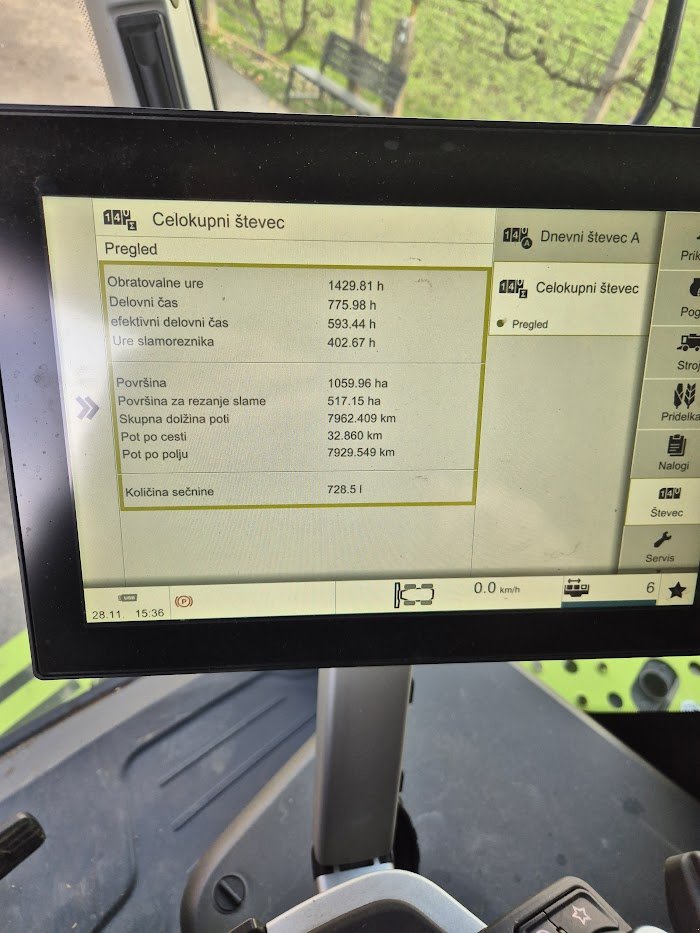 Mähdrescher of the type CLAAS Tucano 320, Gebrauchtmaschine in Naklo (Picture 16)