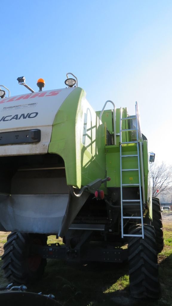 Mähdrescher van het type CLAAS TUCANO 320, Gebrauchtmaschine in MORLHON LE HAUT (Foto 7)