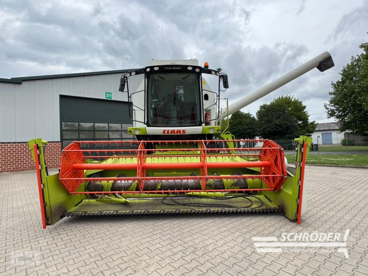 Mähdrescher of the type CLAAS TUCANO 320, Gebrauchtmaschine in Twistringen (Picture 14)