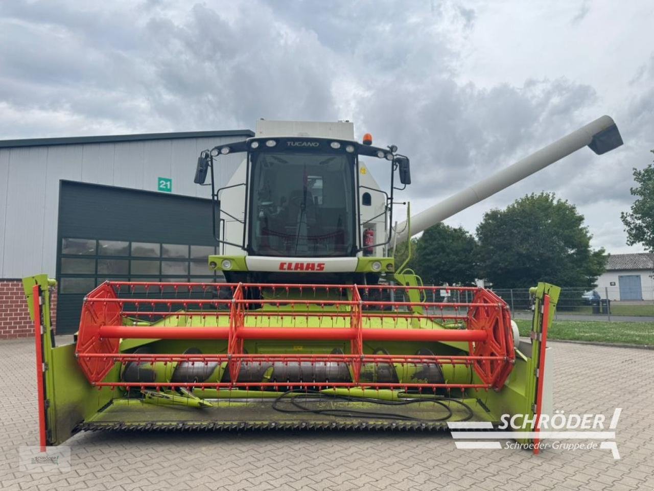 Mähdrescher of the type CLAAS TUCANO 320, Gebrauchtmaschine in Twistringen (Picture 15)