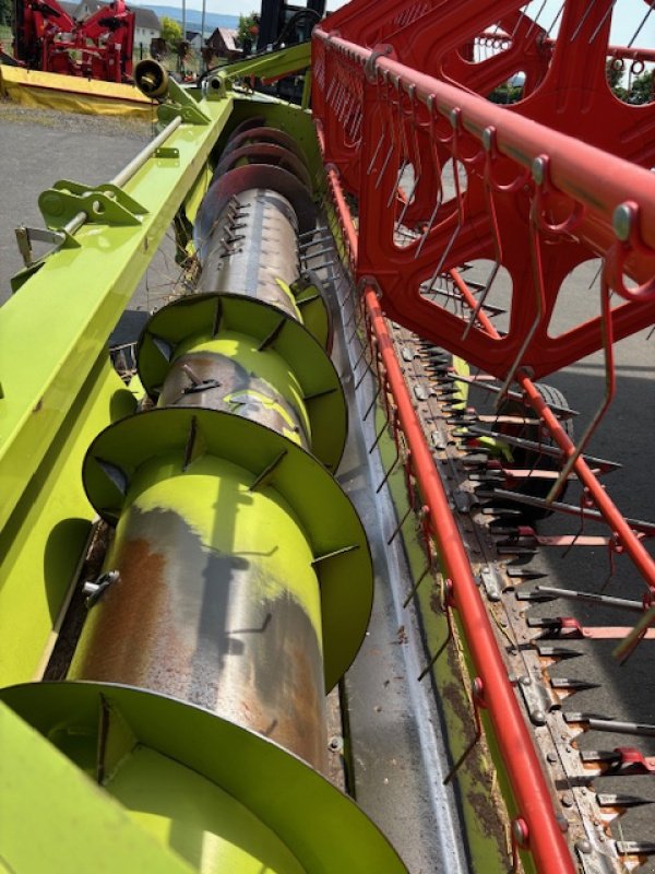 Mähdrescher del tipo CLAAS Tucano 320, Gebrauchtmaschine en Gudensberg (Imagen 19)