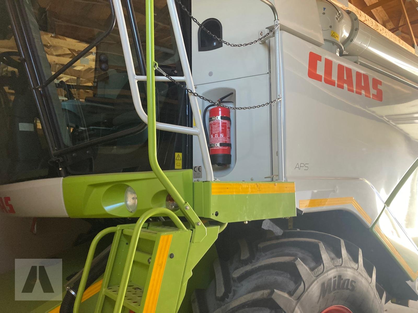 Mähdrescher van het type CLAAS Tucano 420 125000€ brutto, Gebrauchtmaschine in Regensburg (Foto 3)