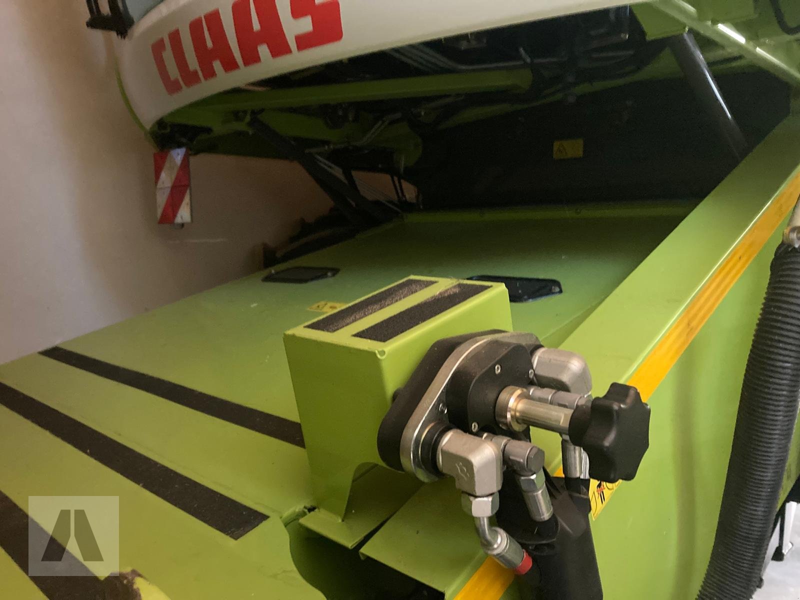 Mähdrescher van het type CLAAS Tucano 420 125000€ brutto, Gebrauchtmaschine in Regensburg (Foto 9)