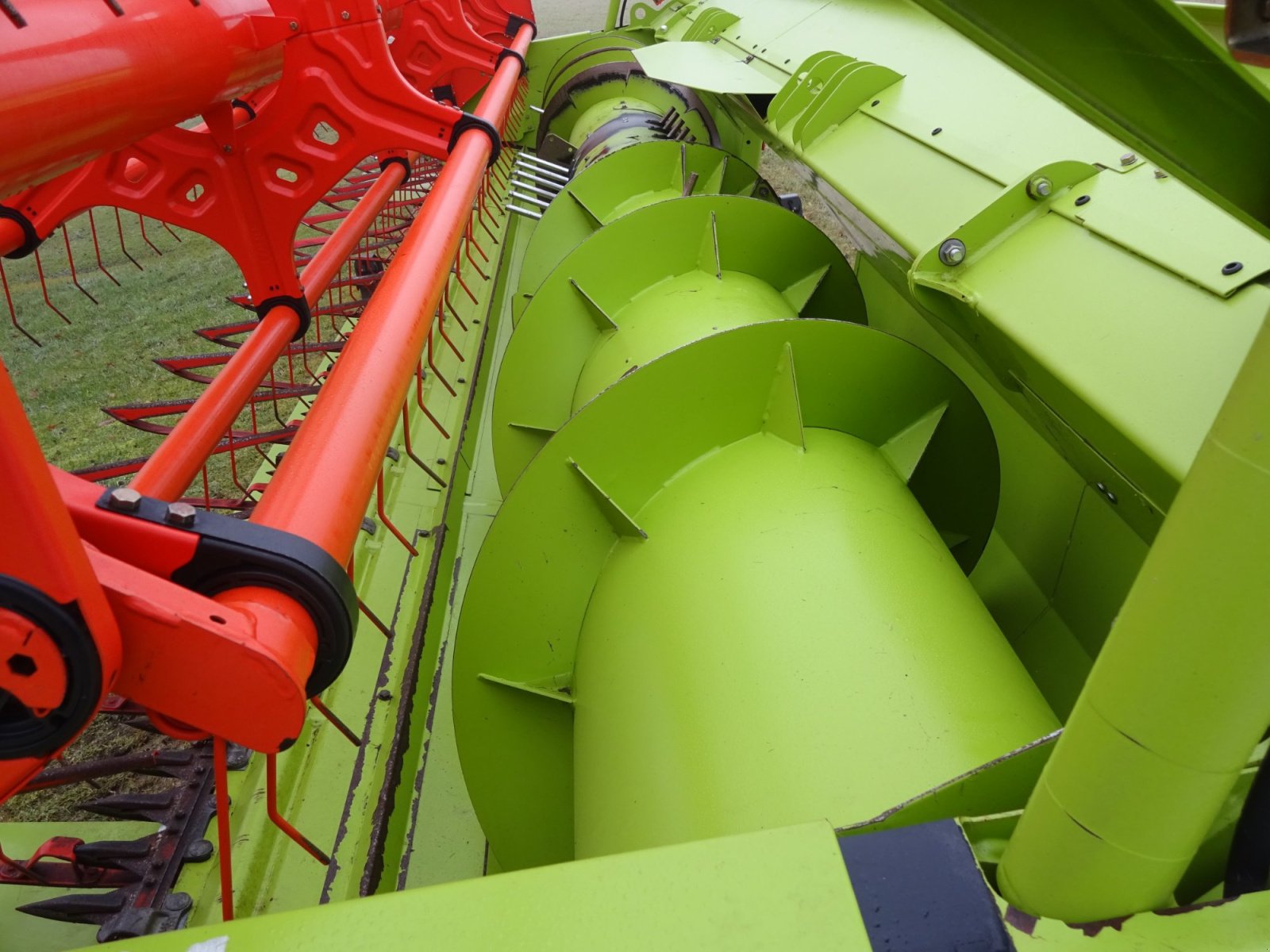 Mähdrescher typu CLAAS Tucano 420 ALLRAD, Gebrauchtmaschine v Breitenbrunn (Obrázek 13)