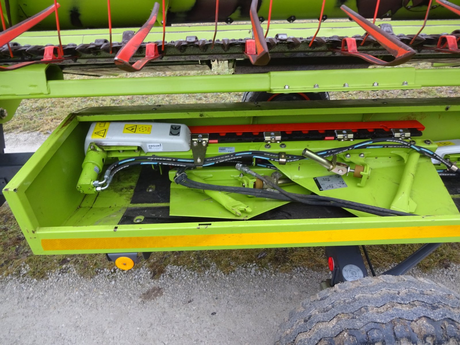 Mähdrescher typu CLAAS Tucano 420 ALLRAD, Gebrauchtmaschine v Breitenbrunn (Obrázek 17)