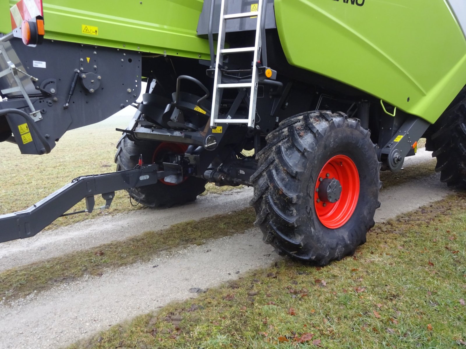Mähdrescher typu CLAAS Tucano 420 ALLRAD, Gebrauchtmaschine v Breitenbrunn (Obrázek 19)