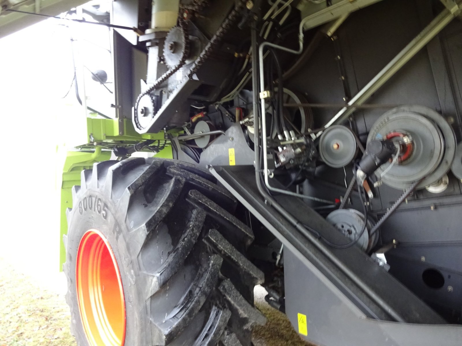 Mähdrescher typu CLAAS Tucano 420 ALLRAD, Gebrauchtmaschine v Breitenbrunn (Obrázek 25)