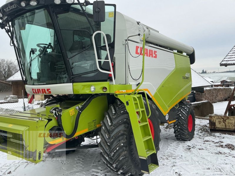 Mähdrescher du type CLAAS Tucano 420 + V540 (Raps) + Transportwagen, Gebrauchtmaschine en Cham