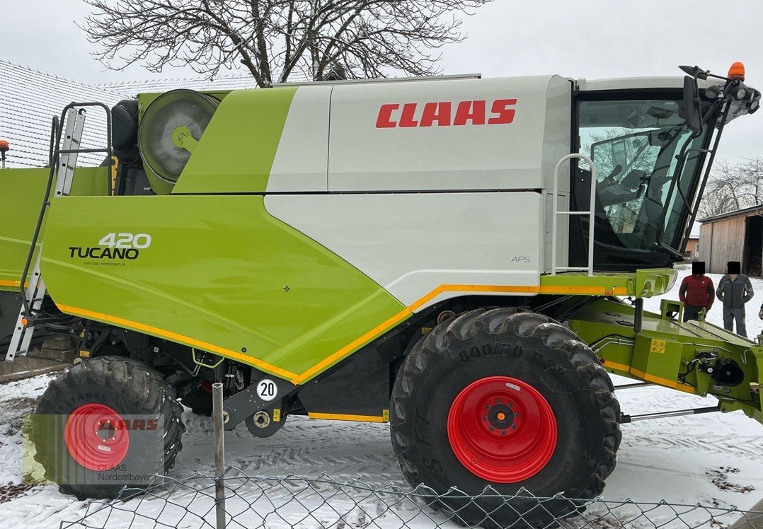 Mähdrescher du type CLAAS Tucano 420 + V540 (Raps) + Transportwagen, Gebrauchtmaschine en Cham (Photo 3)