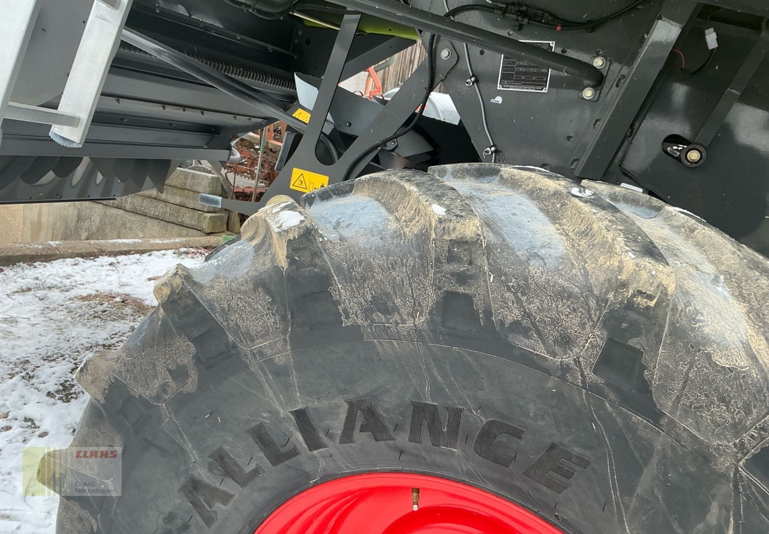 Mähdrescher du type CLAAS Tucano 420 + V540 (Raps) + Transportwagen, Gebrauchtmaschine en Cham (Photo 11)