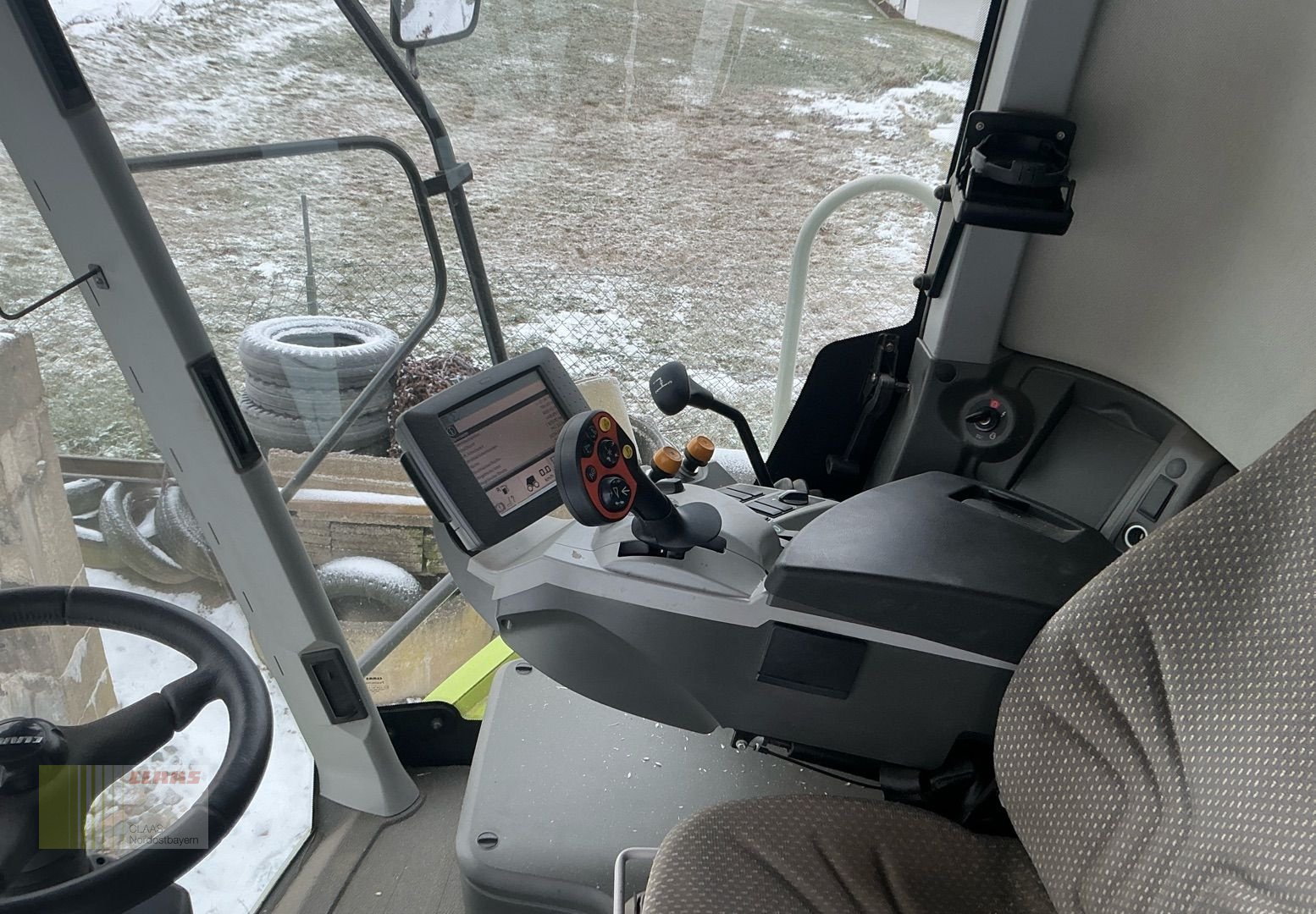 Mähdrescher du type CLAAS Tucano 420 + V540 (Raps) + Transportwagen, Gebrauchtmaschine en Cham (Photo 12)