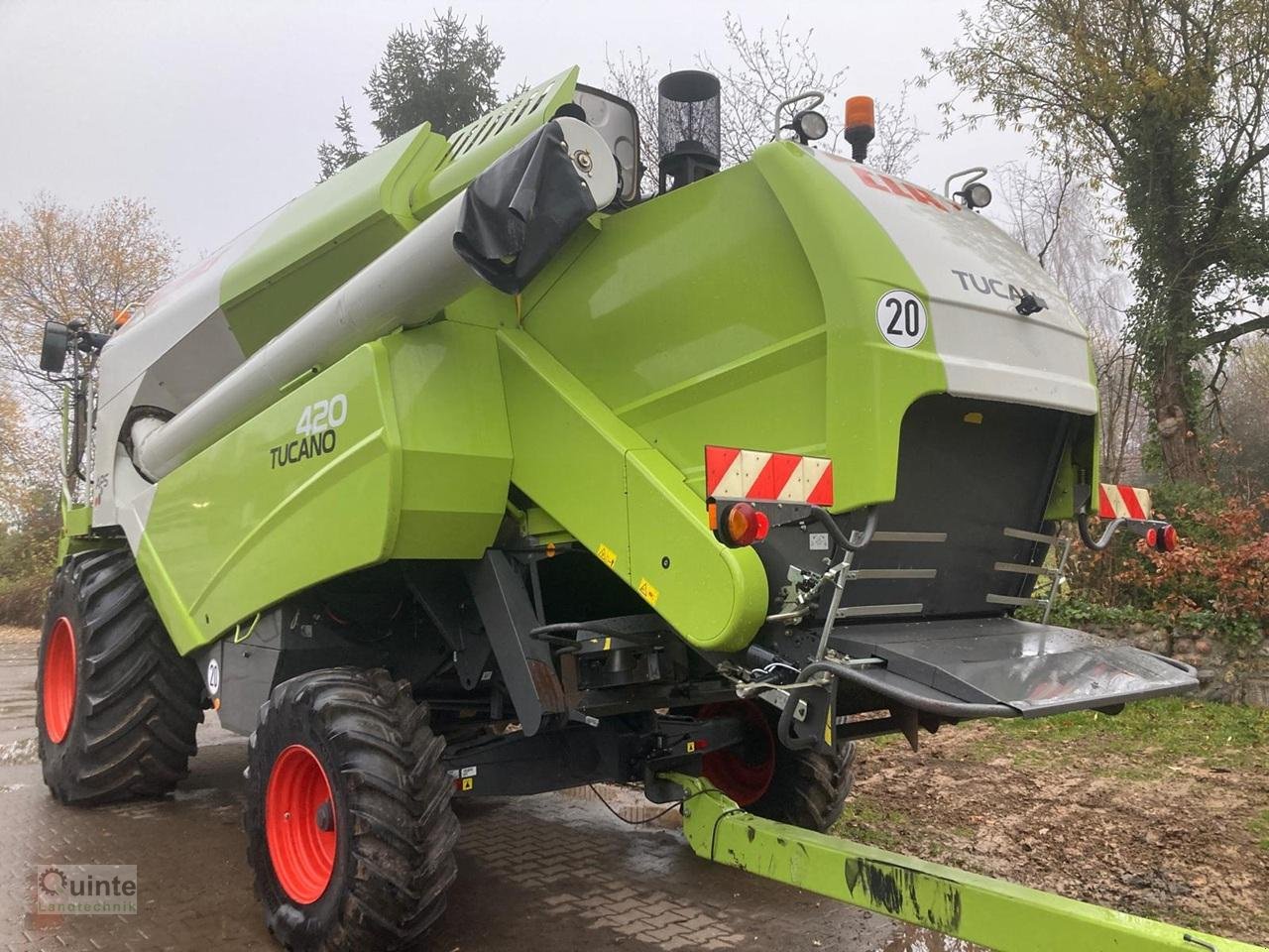 Mähdrescher of the type CLAAS Tucano 420, Gebrauchtmaschine in Lichtenau-Kleinenberg (Picture 2)